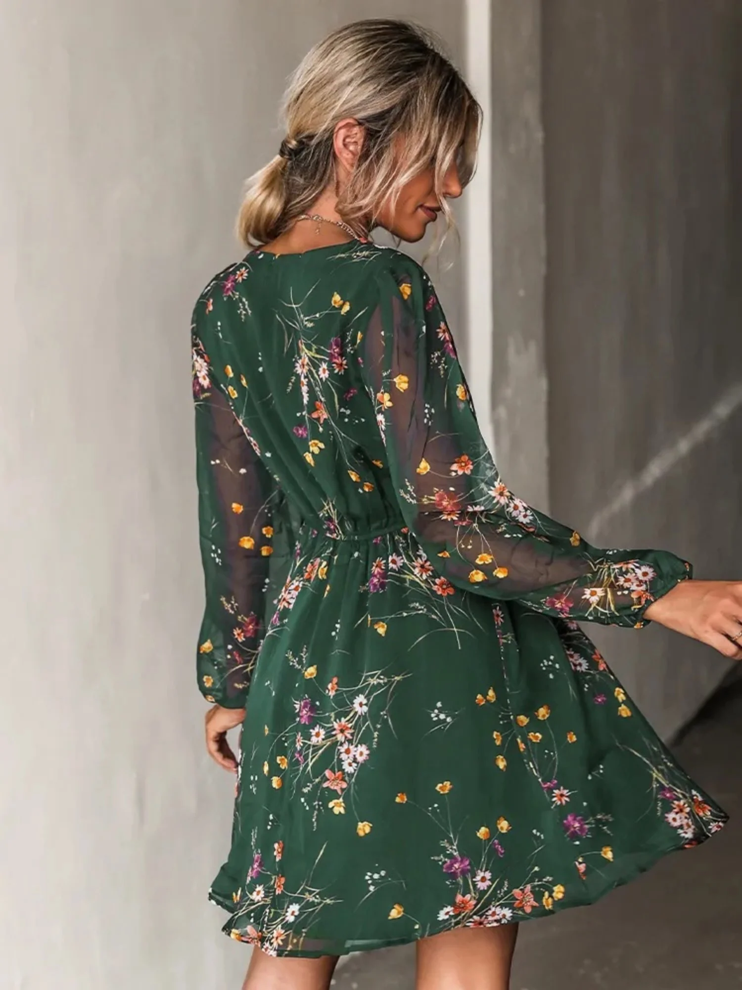 Printed Chiffon V-neck Sheer Long Sleeves Mini&Short Dresses - Image 2