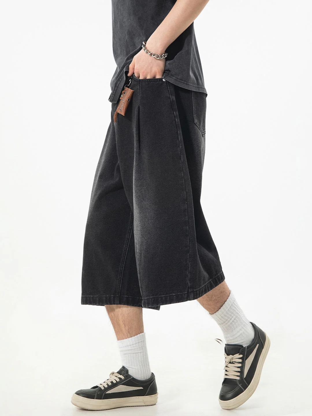 Washed Distressed Loose-fit 7 Points Shorts - Image 5