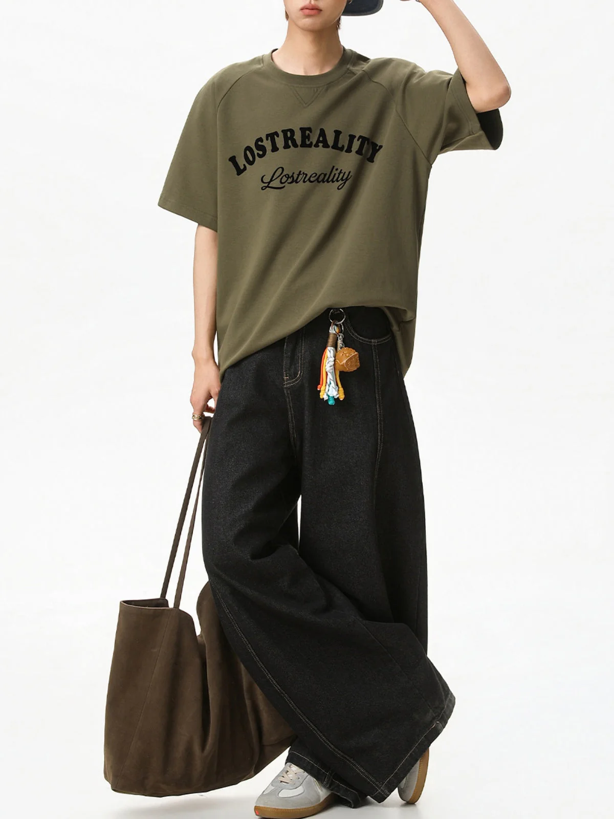 Color-blocked Letter Printed Loose-fit T-shirts - Image 2