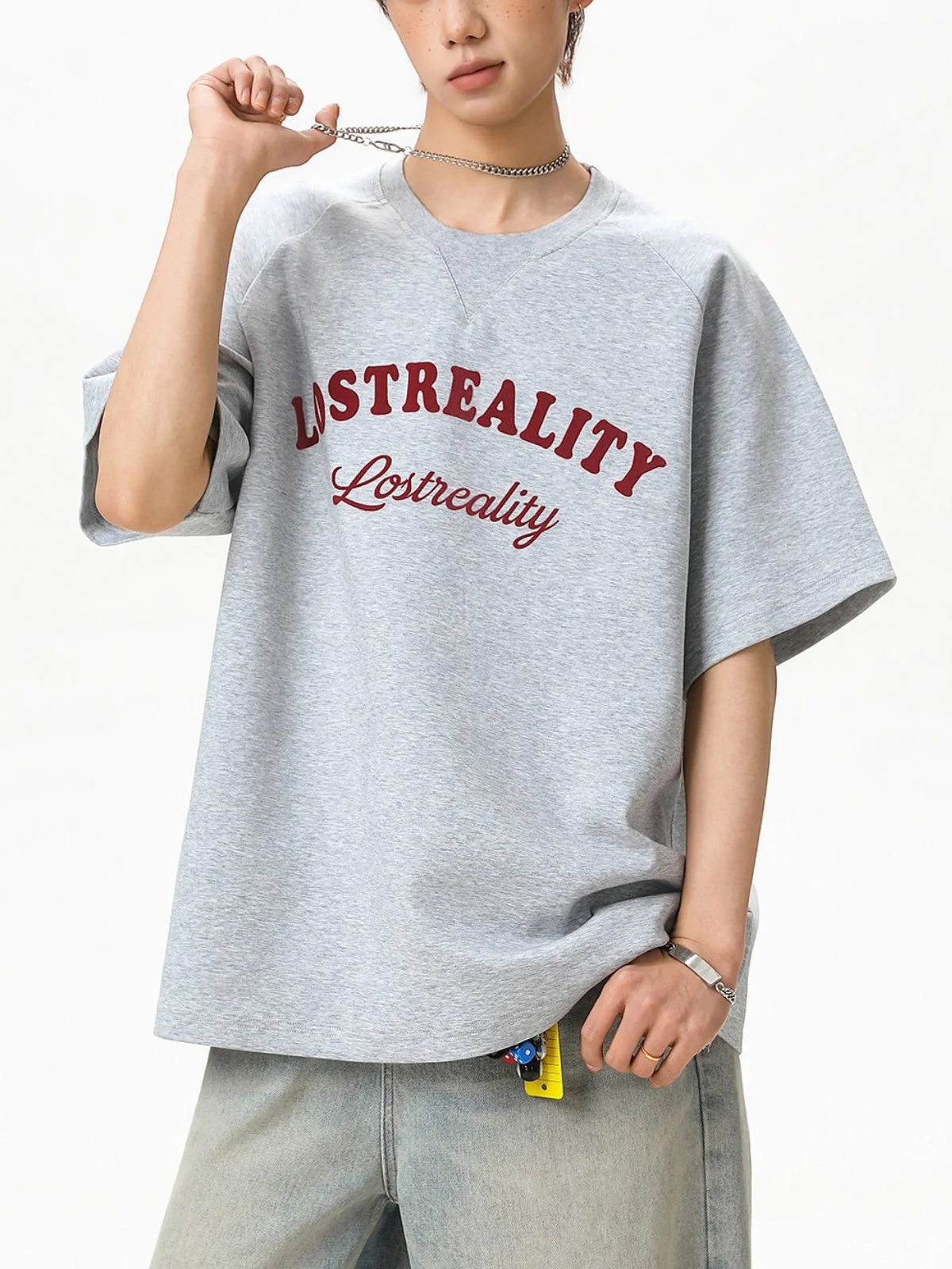 Color-blocked Letter Printed Loose-fit T-shirts - Image 5