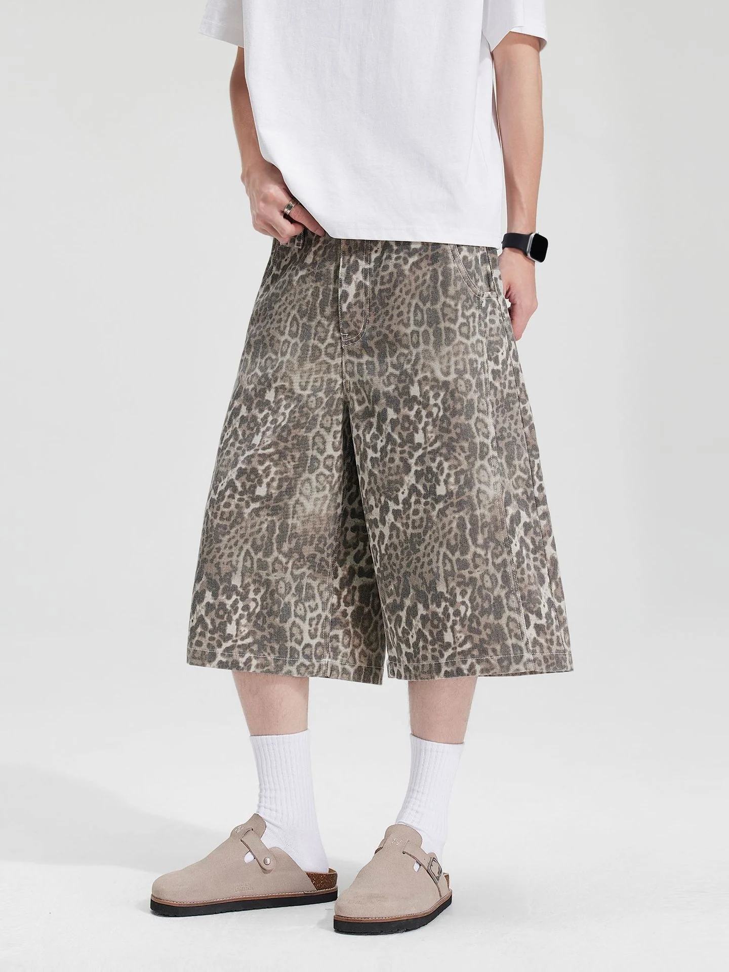 Retro Distressed Leopard Print 7 Points Baggy Shorts