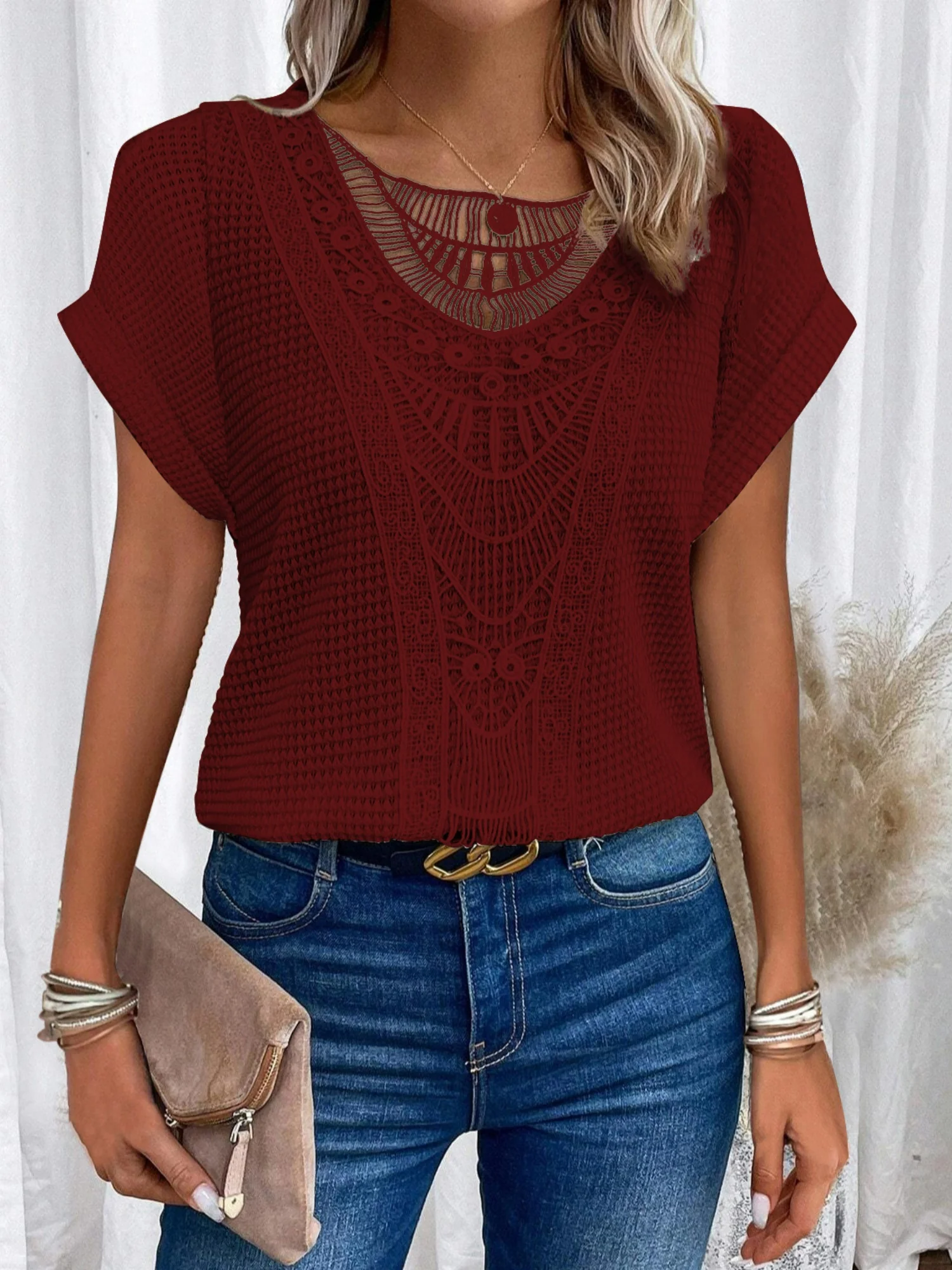Openwork Lace Crew Neck Patchwork Cropped T-shirt - Image 6