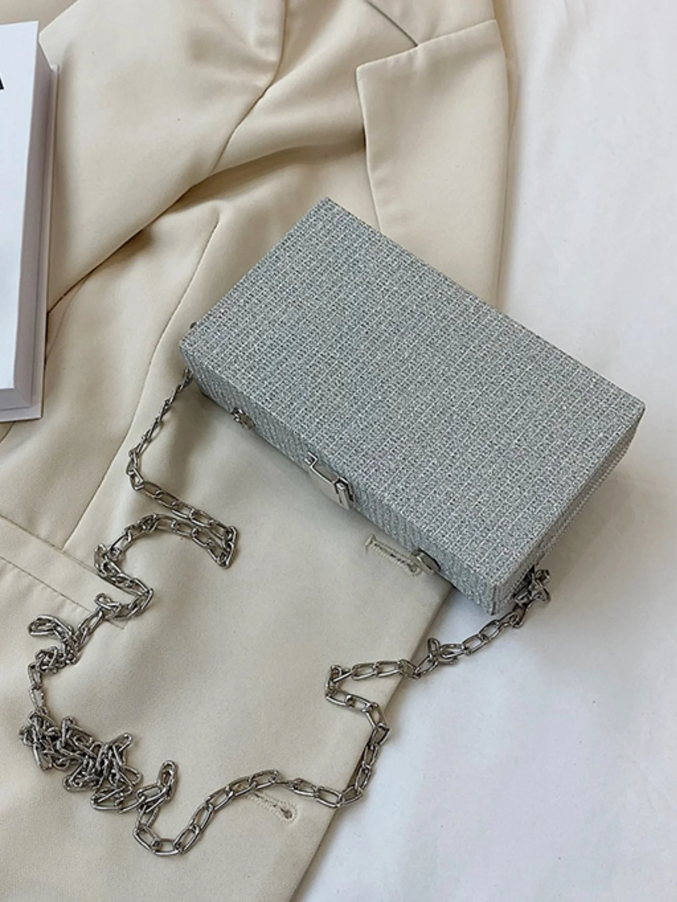 Fun Crossbody Bag With A Unique Camera Design - Image 12