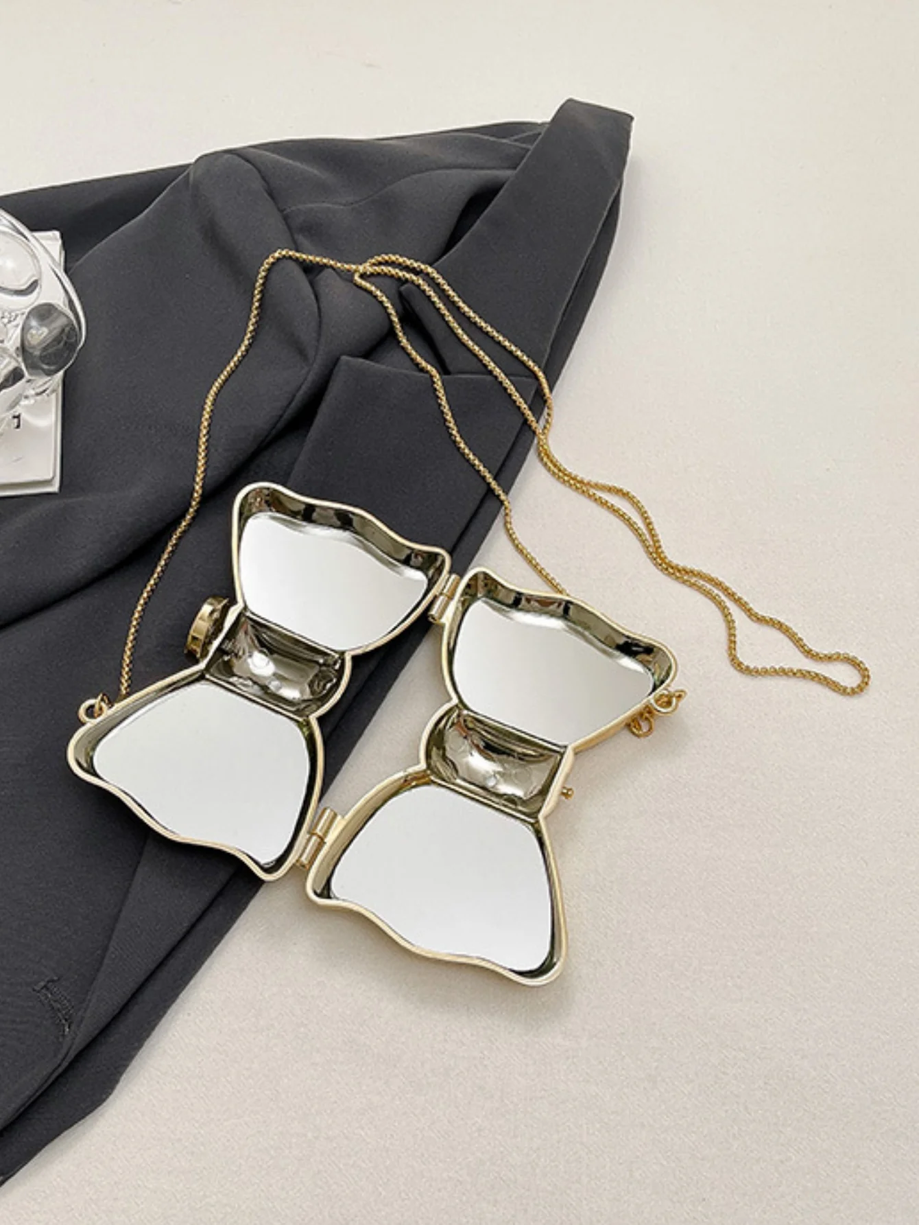 Miniature Bow Evening Chain Shoulder/crossbody Bag - Image 17