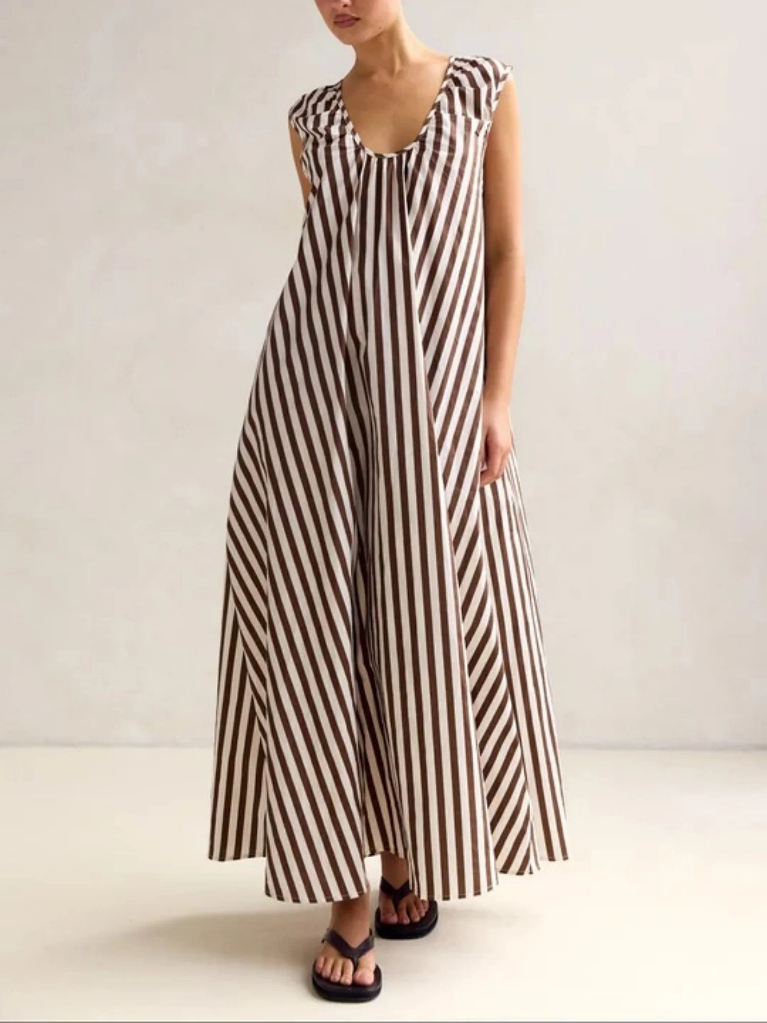 Polka Dots U-neck Sleeveless Large Skirt Maxi Dresses - Image 5