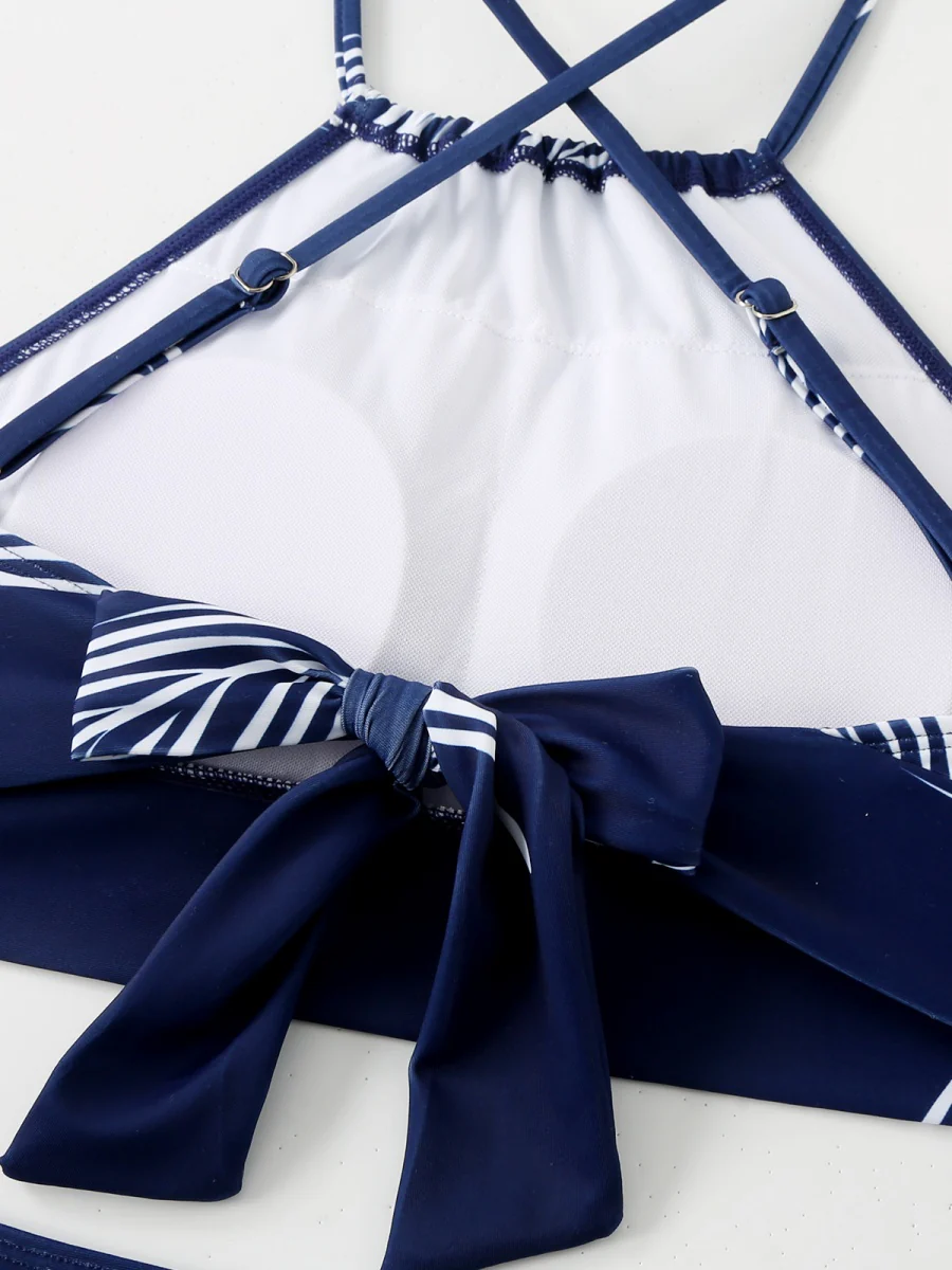 Feather Print Two-Piece Swimsuit With Sun Protection And Skirt (Three-Piece Set) - Image 16