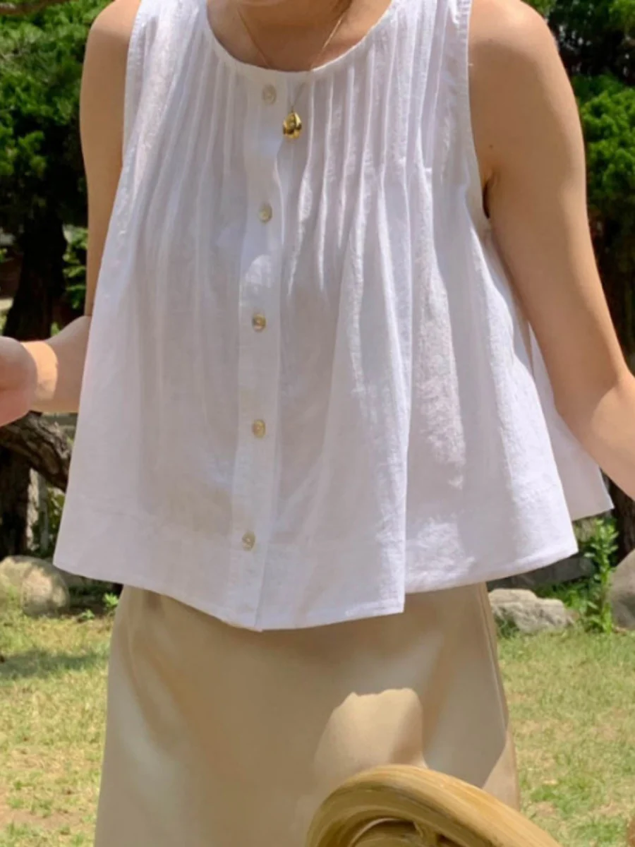 Ruffled Sleeveless Vest - Image 14