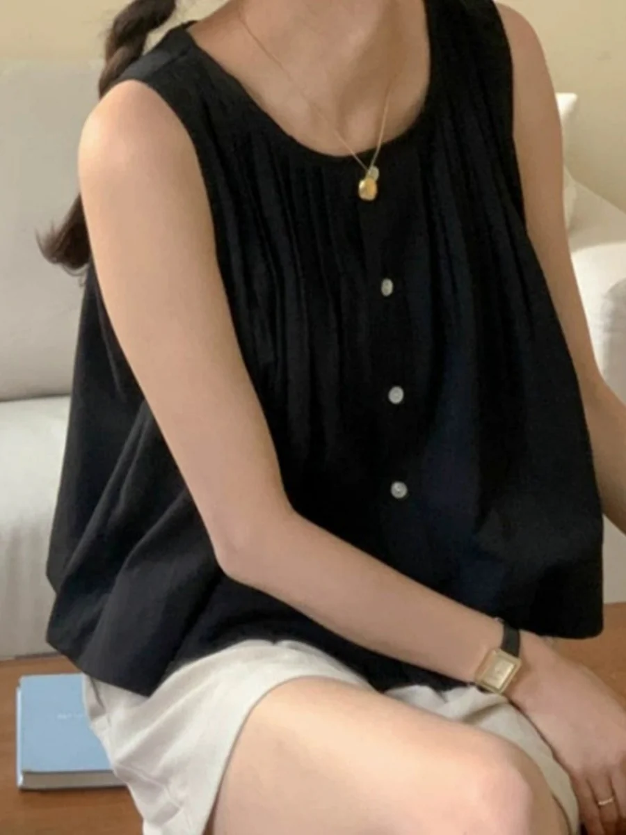 Ruffled Sleeveless Vest - Image 16