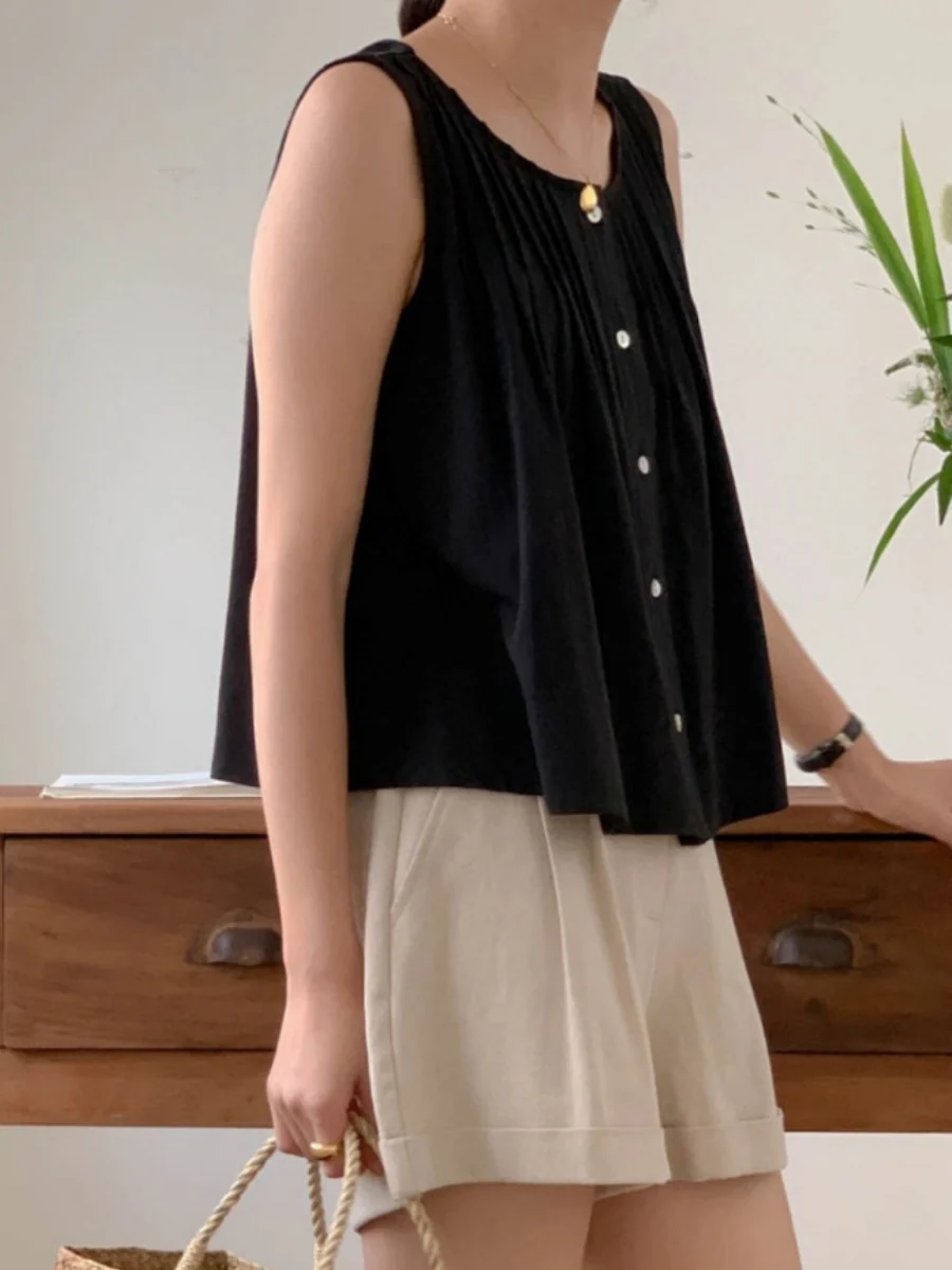 Ruffled Sleeveless Vest - Image 19