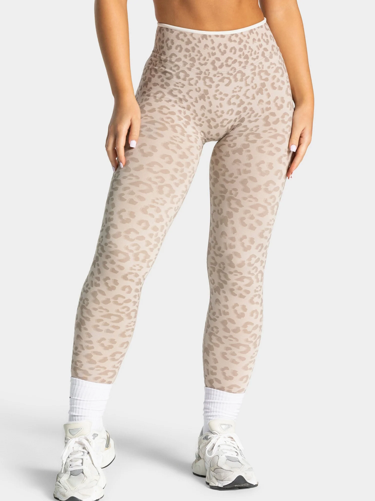 Leopard Print Seamless Abdomen Tight Yoga Fitness Pants - Image 2