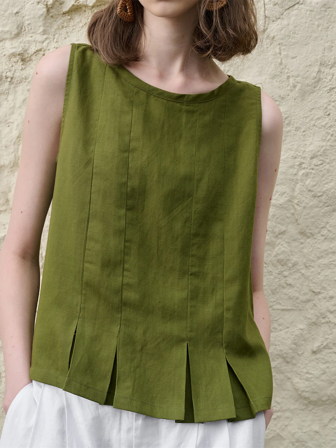 Solid Color Tencel Slim Fit Stretch Tank Top - Image 12
