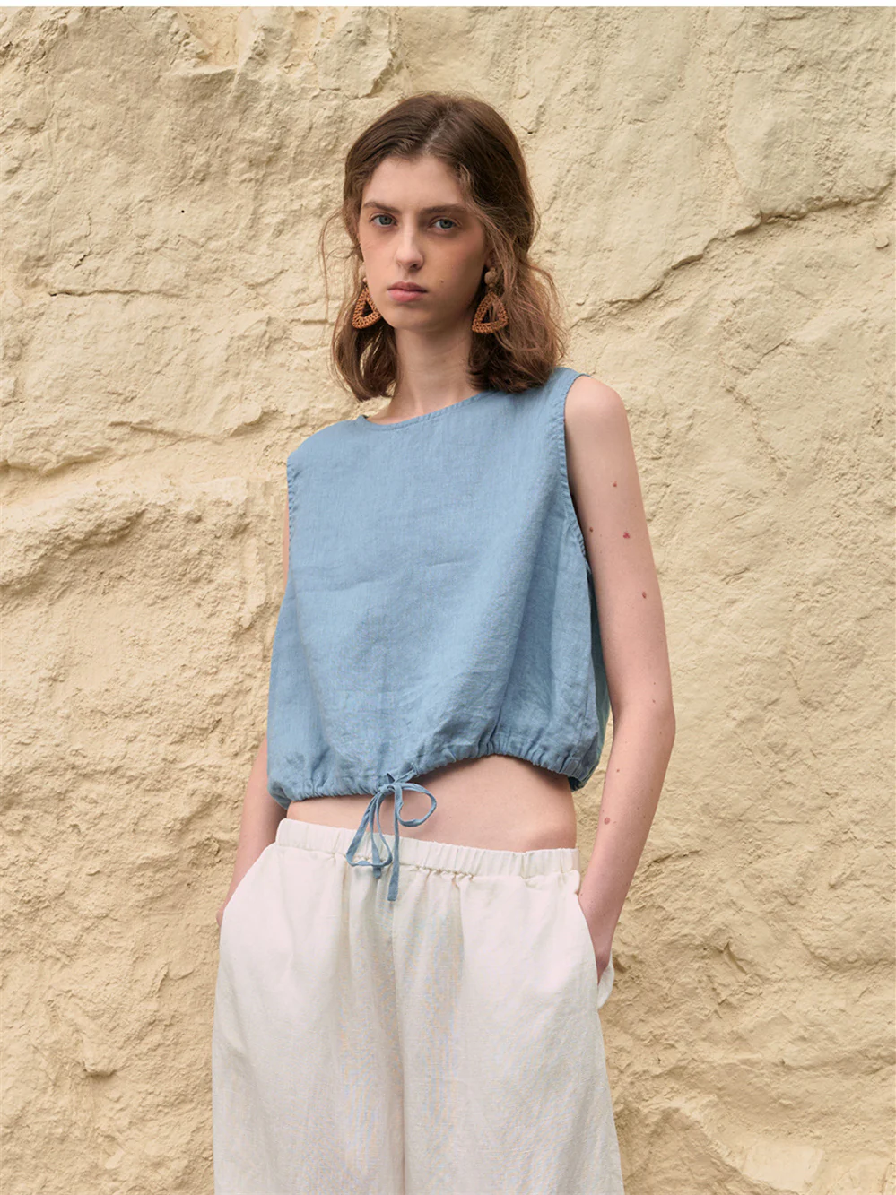 Short Linen Cropped Tank Top - Image 6