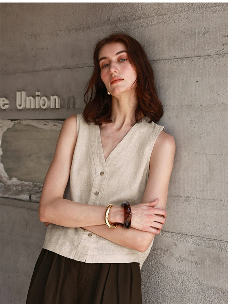 Solid Color Textured Linen Inner Vest - Image 4