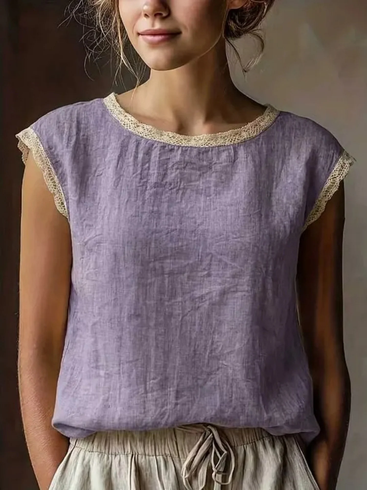Lace Trim Color-blocked Crew Neck T-shirts - Image 6