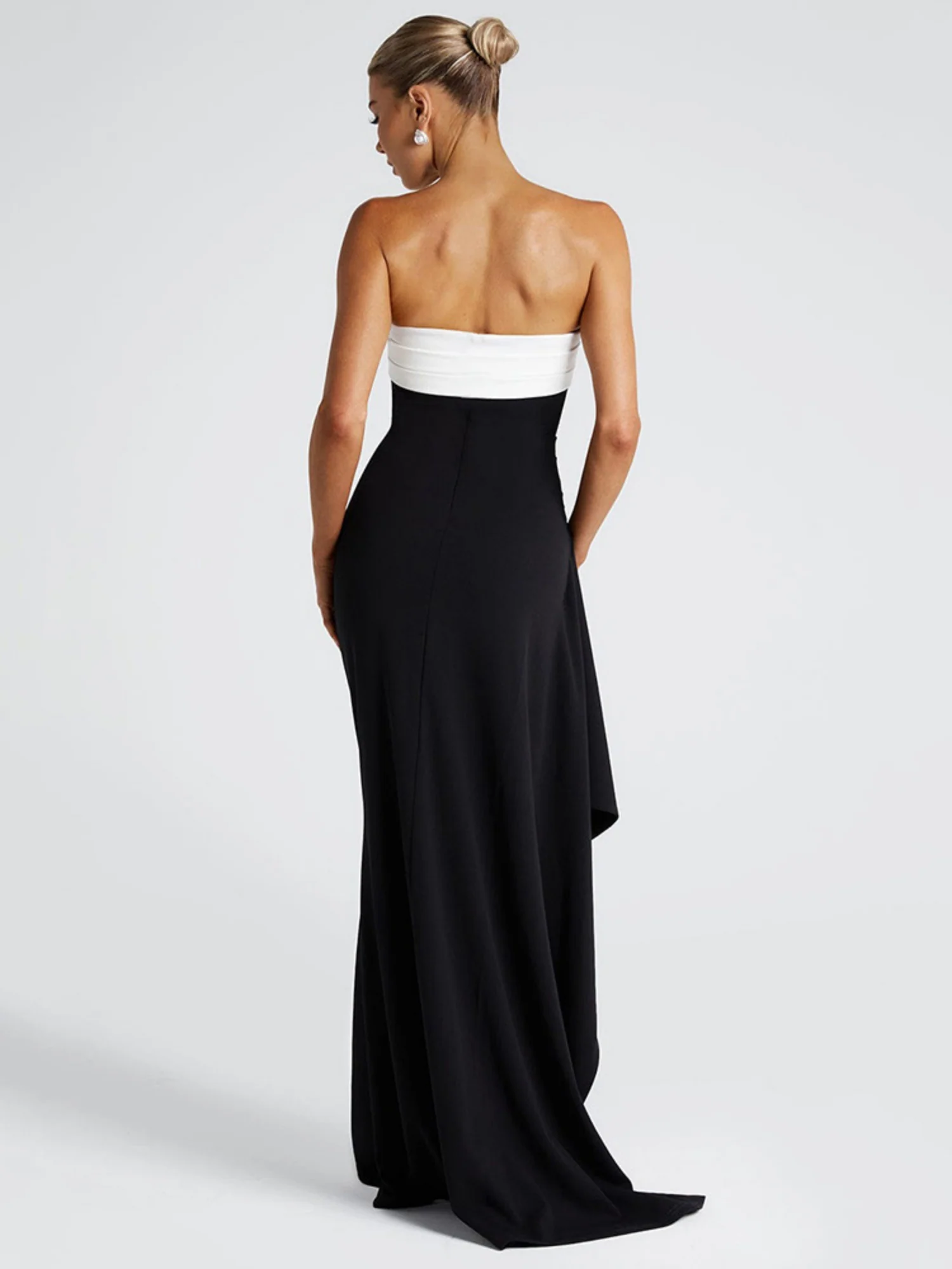 Color-blocked Strapless Backless Waist-cinching And Slit Maxi Dresses - Image 2