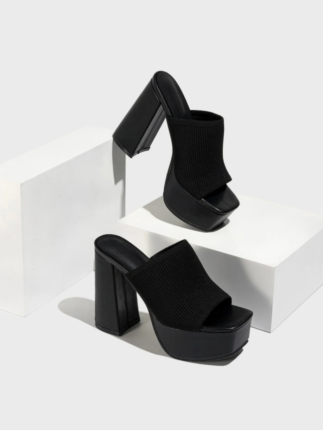 Flyknit Fashion Chunky Heel Waterproof Platform Outdoor Street Sandals - Image 16