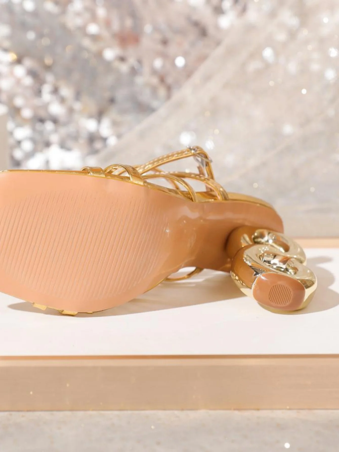 Unique And Fashionable Strappy High-heeled Sandals - Image 5