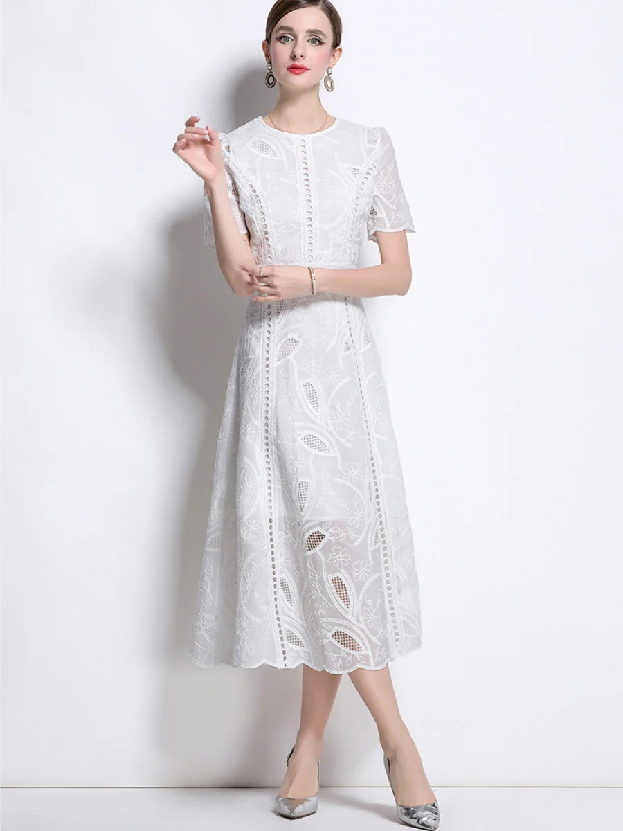 Retro Heavy-duty Hollowed-out Embroidered Round Neck Waist-cinching Short-sleeved Dress - Image 12
