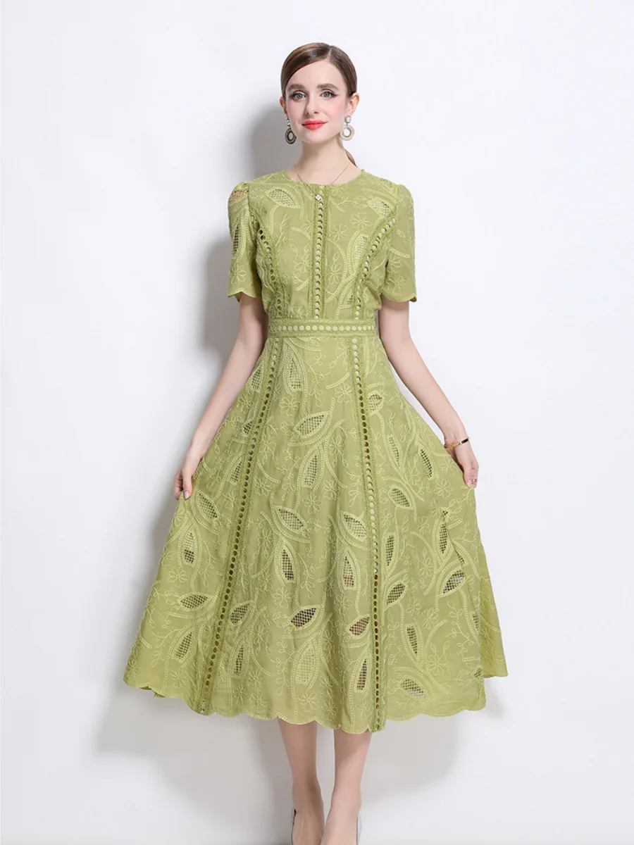 Retro Heavy-duty Hollowed-out Embroidered Round Neck Waist-cinching Short-sleeved Dress - Image 15