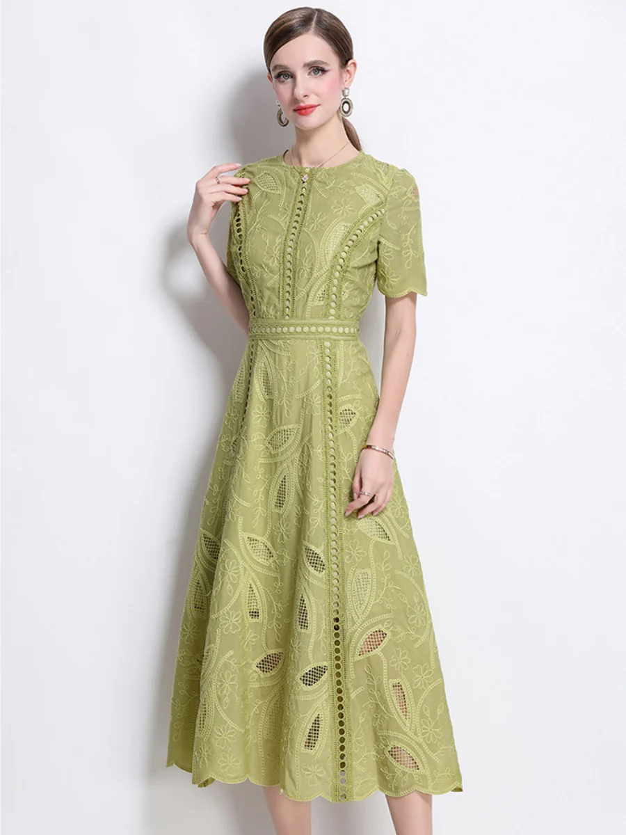 Retro Heavy-duty Hollowed-out Embroidered Round Neck Waist-cinching Short-sleeved Dress - Image 16