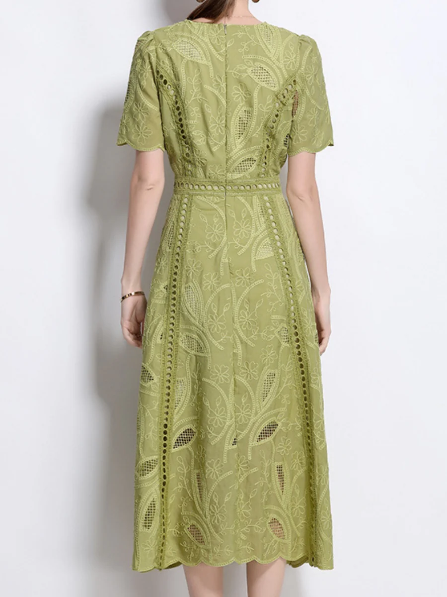 Retro Heavy-duty Hollowed-out Embroidered Round Neck Waist-cinching Short-sleeved Dress - Image 21