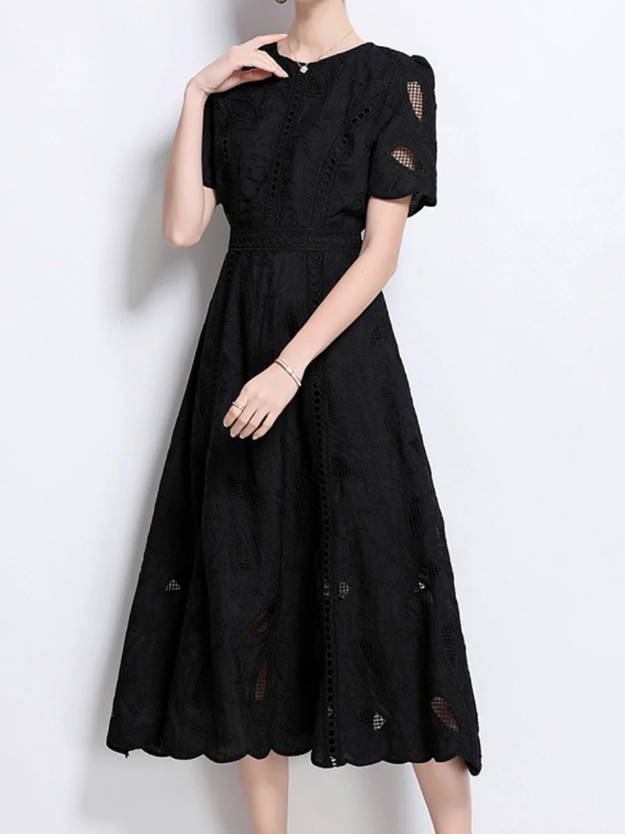Retro Heavy-duty Hollowed-out Embroidered Round Neck Waist-cinching Short-sleeved Dress - Image 24
