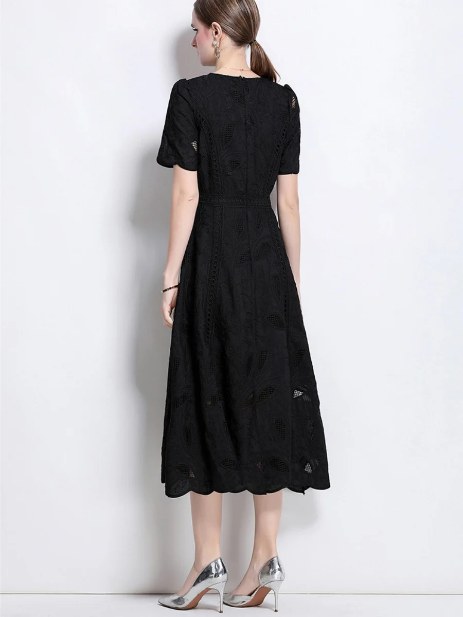 Retro Heavy-duty Hollowed-out Embroidered Round Neck Waist-cinching Short-sleeved Dress - Image 28