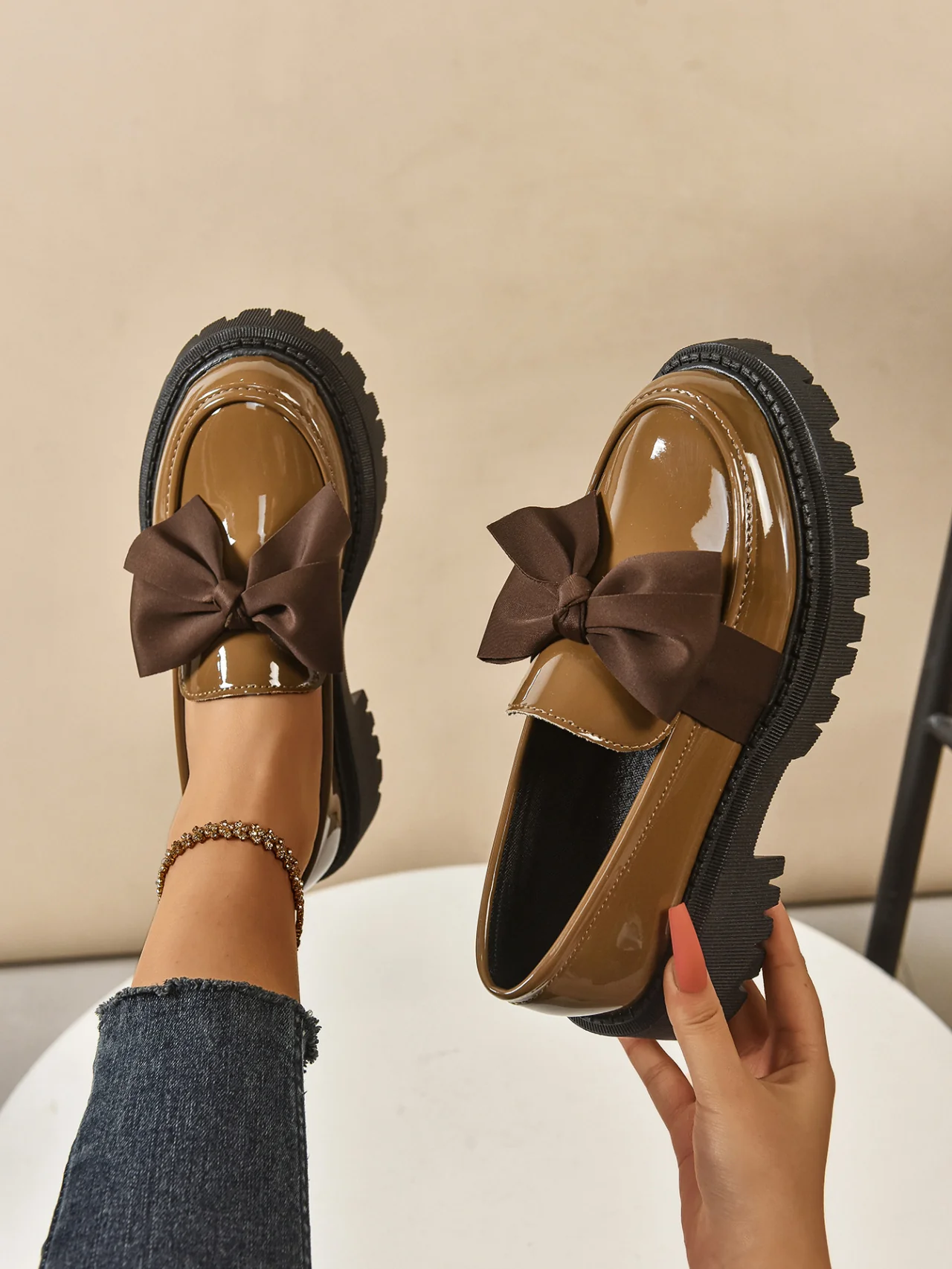 Bow-tie British Style Loafers - Image 8