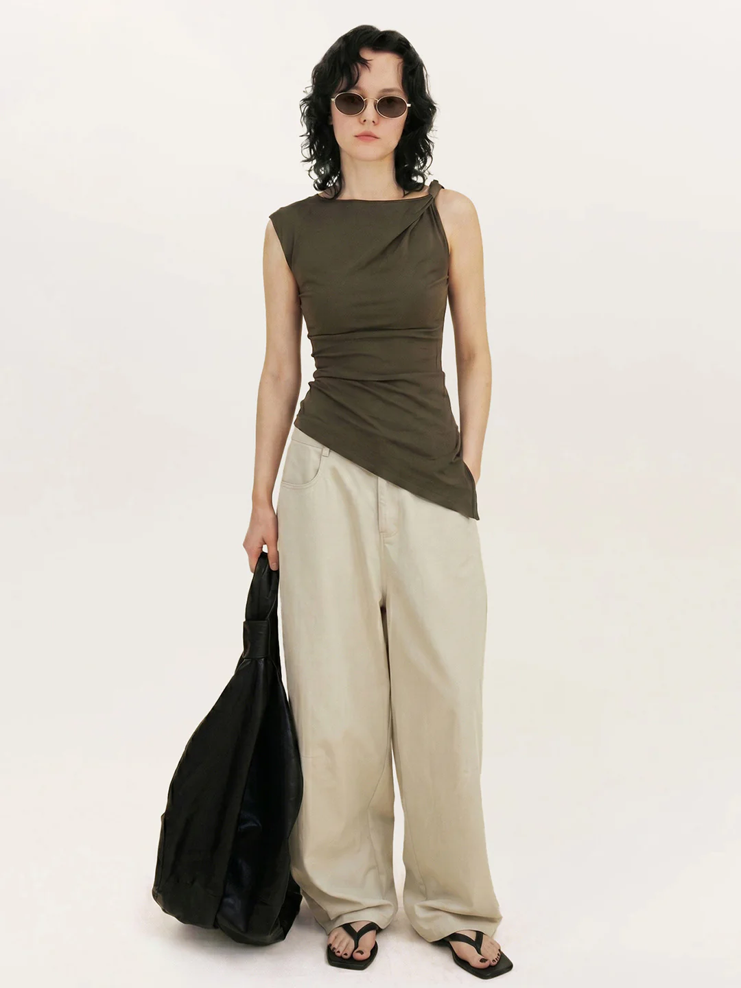 Design-inspired Twisted Top - Image 4