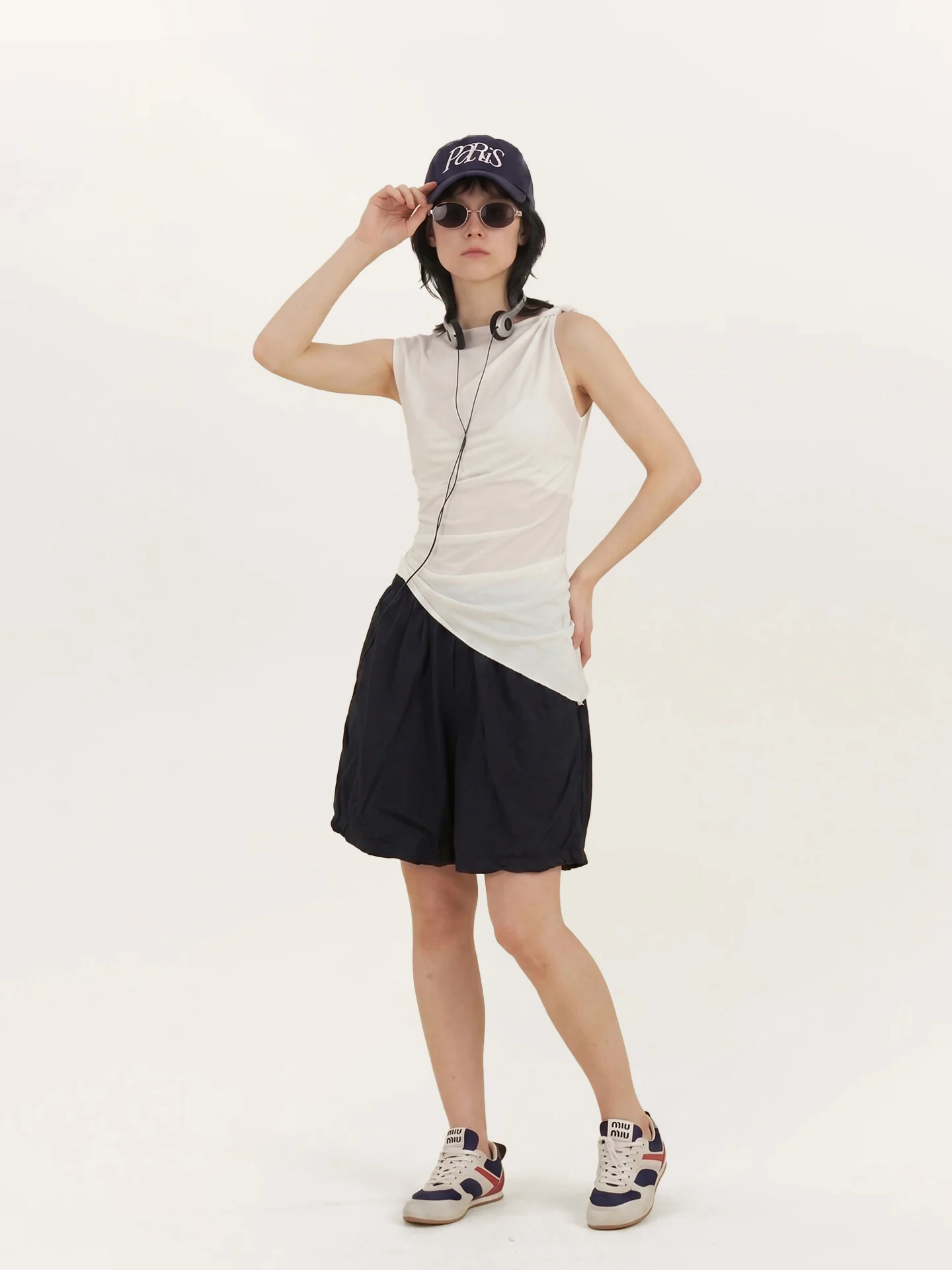 Design-inspired Twisted Top - Image 8