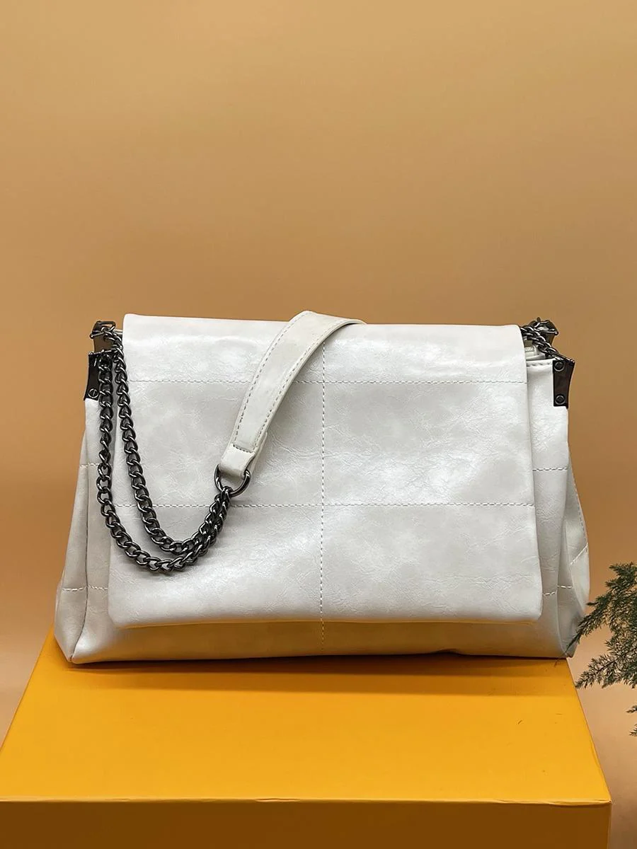 Flap Chain Shoulder Bag - Image 6