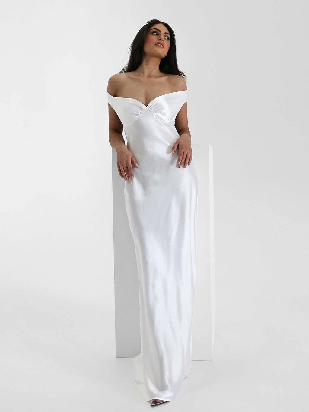 Mermaid Satin Off-shoulder Long Dress - Image 11