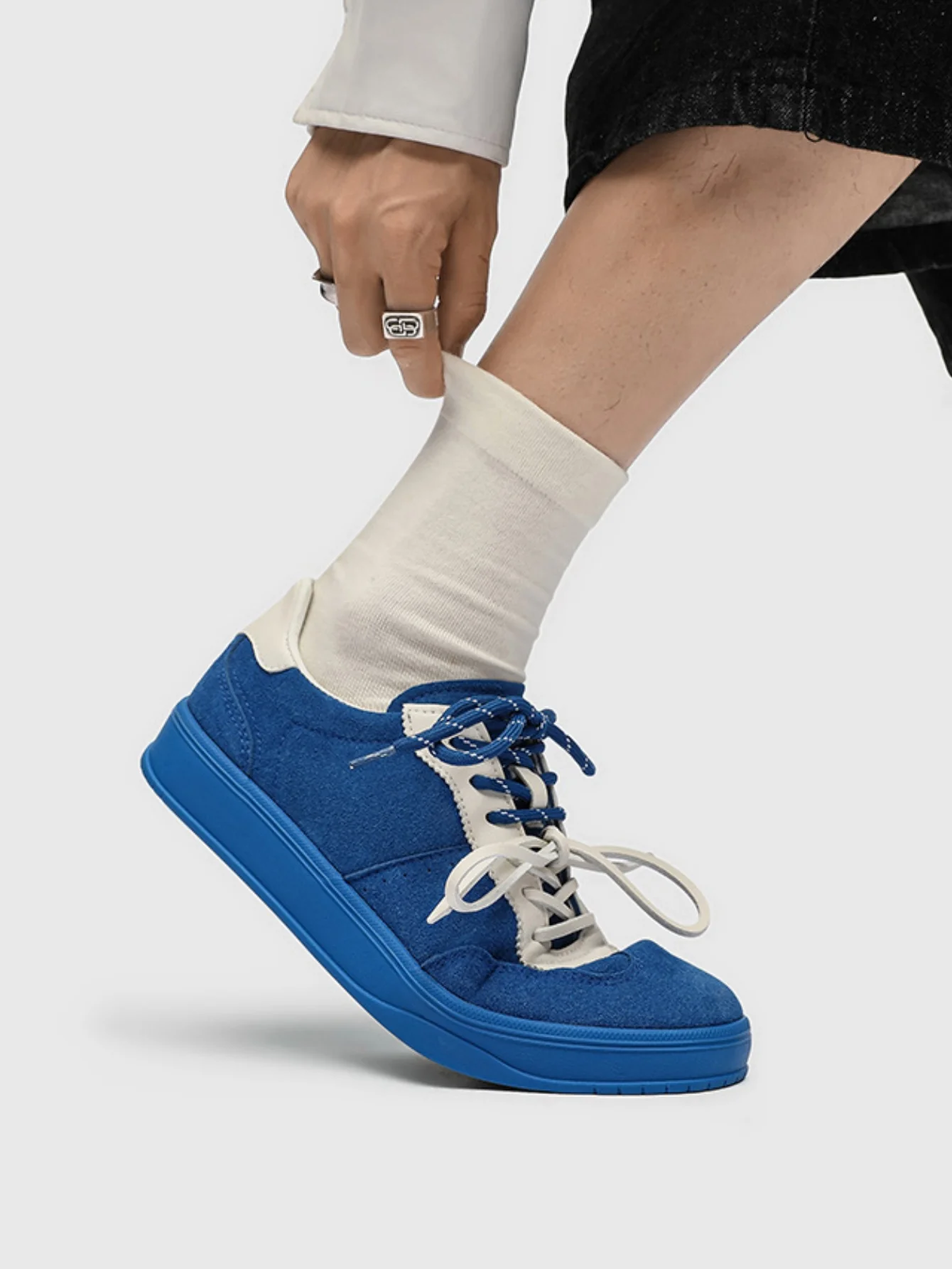 German Training Retro Color-blocked Lace-up Sneakers - Image 11