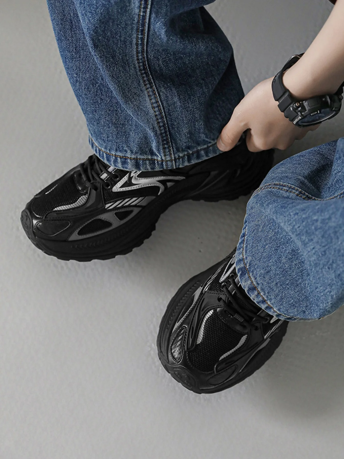 Color-blocked Platform Sneakers - Image 14