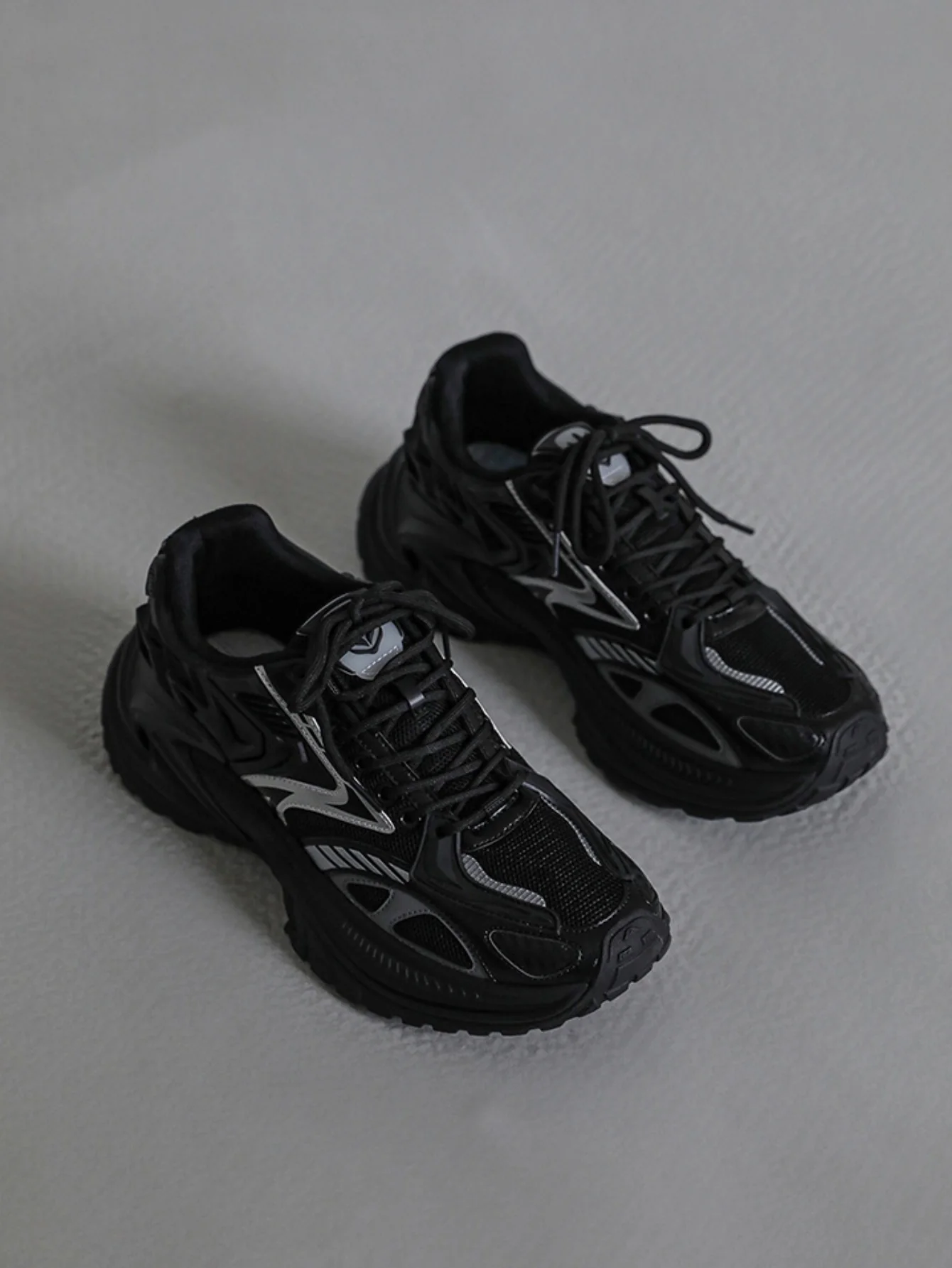 Color-blocked Platform Sneakers - Image 15