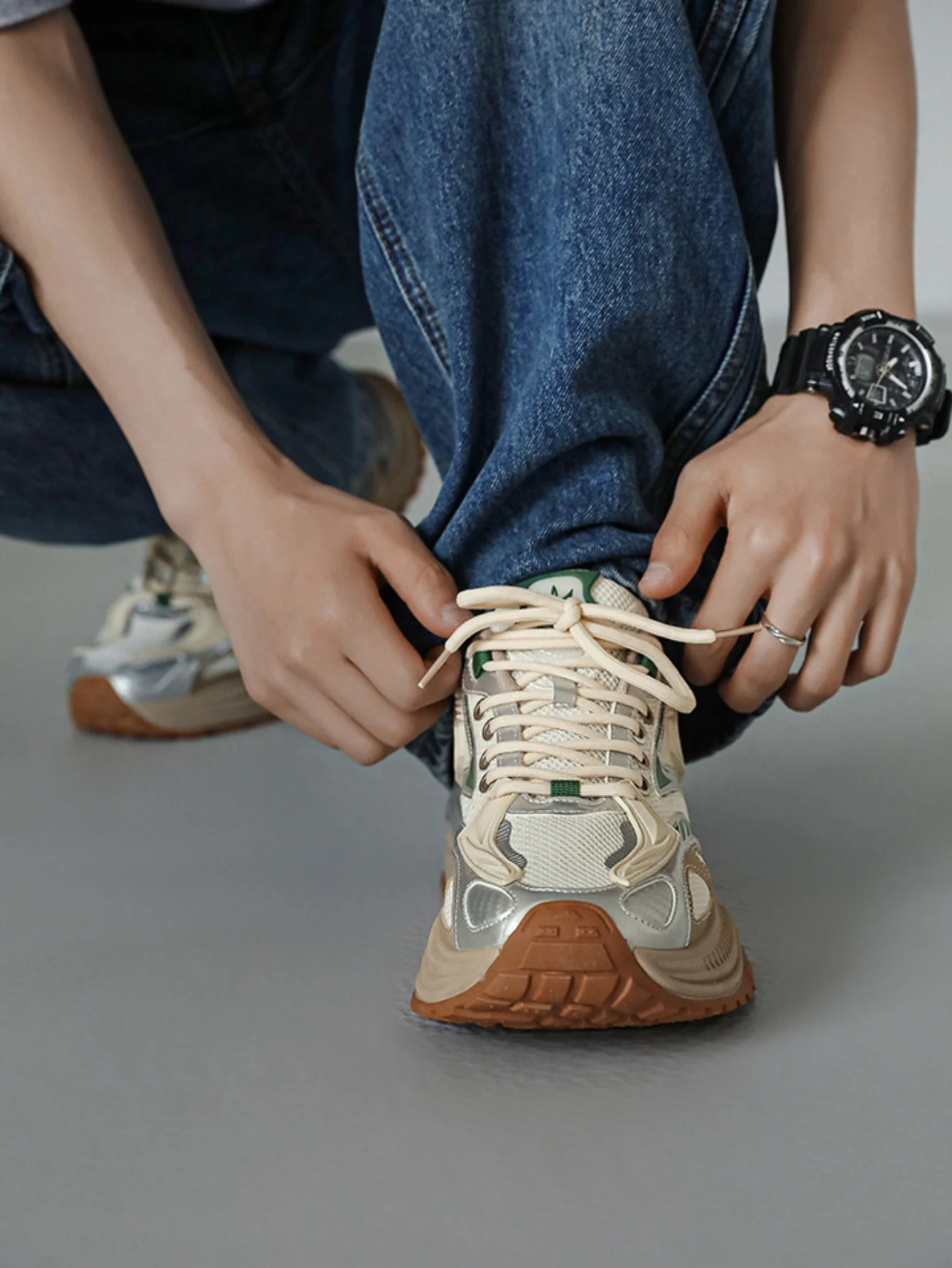 Color-blocked Platform Sneakers - Image 6