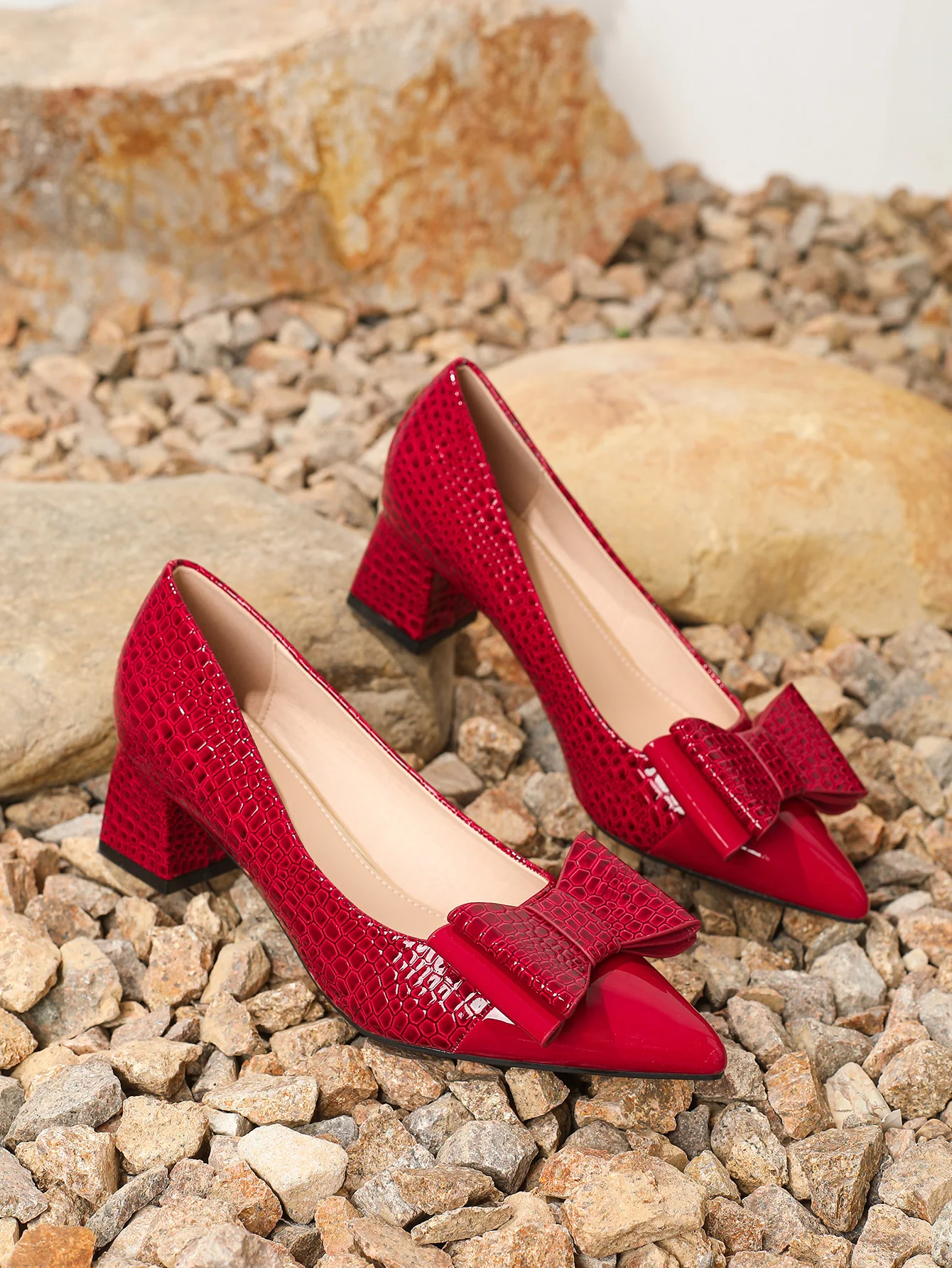 Bow-tie Pointed-toe Embossed Patchwork High Heels - Image 12