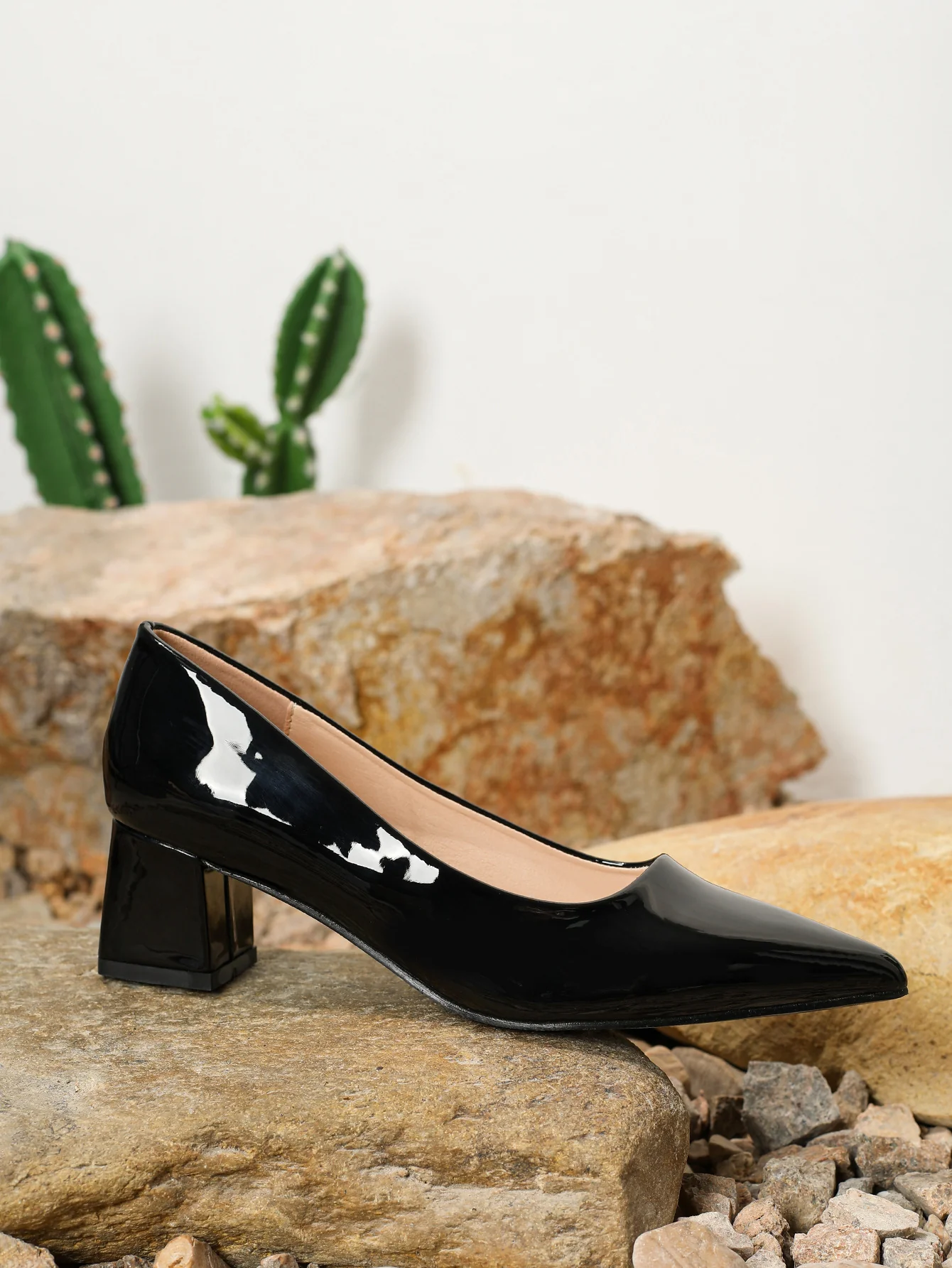 Classic Pointed-toe Chunky Heels - Image 3