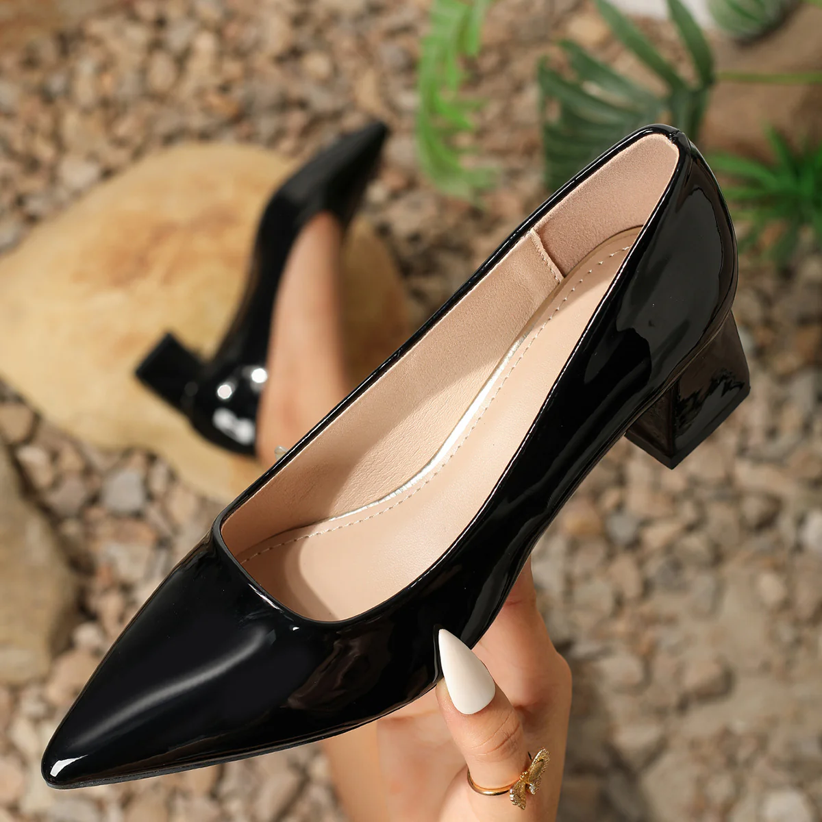 Classic Pointed-toe Chunky Heels - Image 4