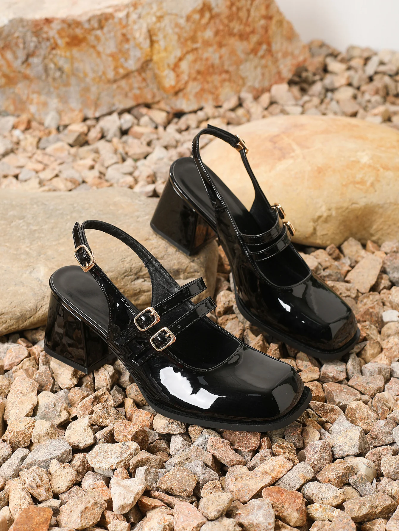 Large Square-toe Chunky Heel Mary Jane Shoes With Metal Buckle - Image 8