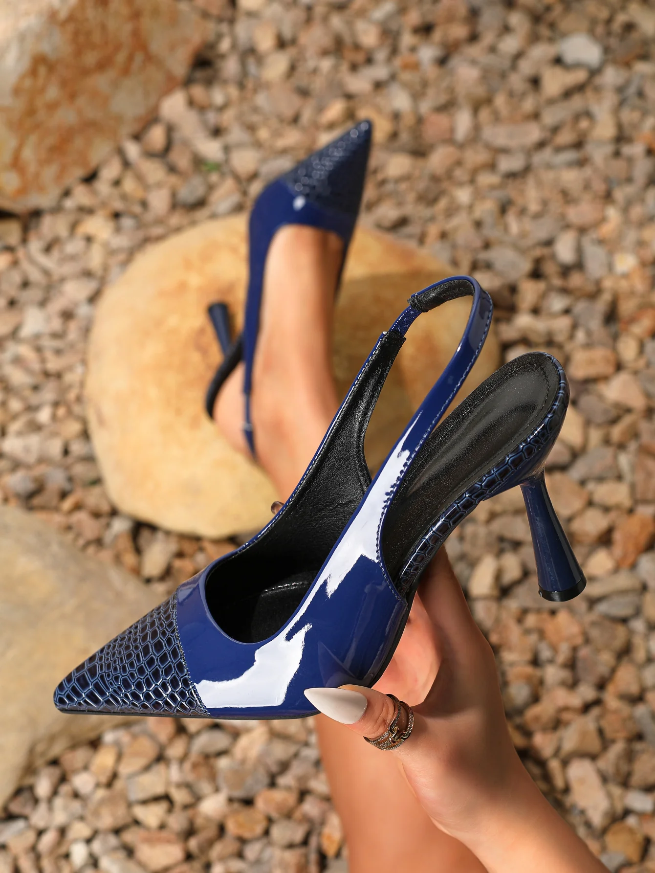 Pointed-toe Embossed Patchwork Open-back High Heels - Image 11
